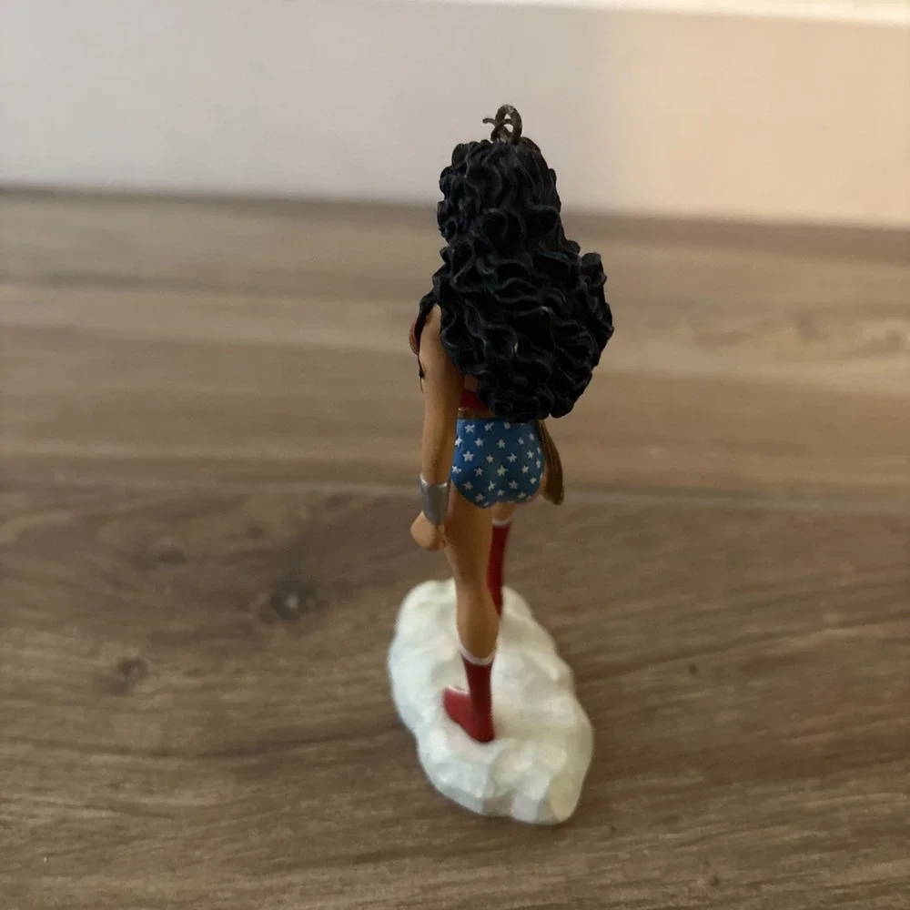 Rare Vintage WONDER WOMAN Modern Era Figure DC Comic Ornament
